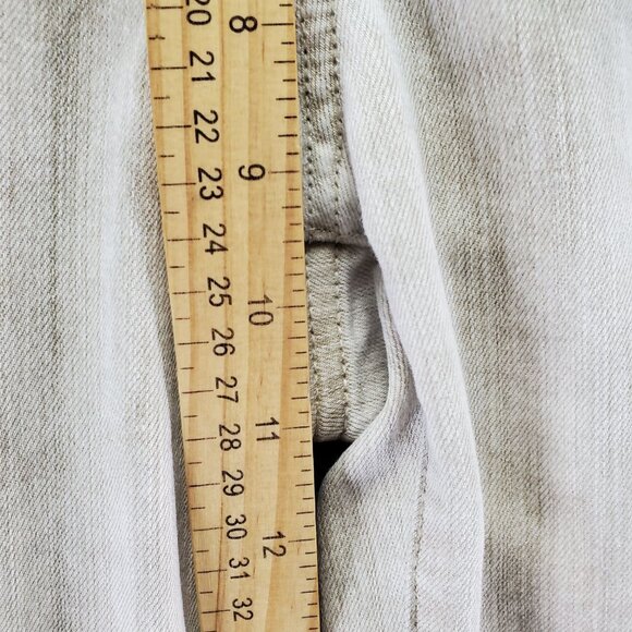 Chicos Platinum Jeans Womens 0.5 US 6 Beige Ultimate Fit Slim Leg Stretch Denim - Picture 8 of 13